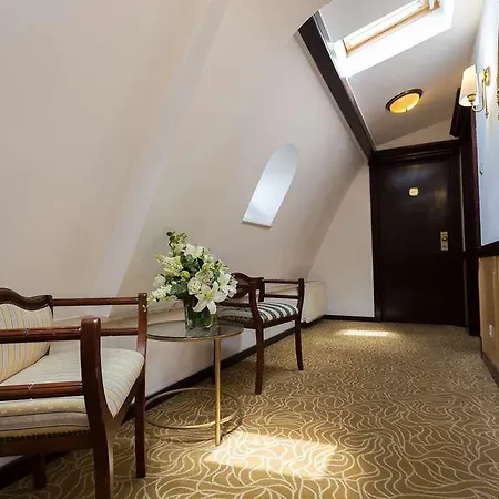 Hotel Venezia By Zeus International 